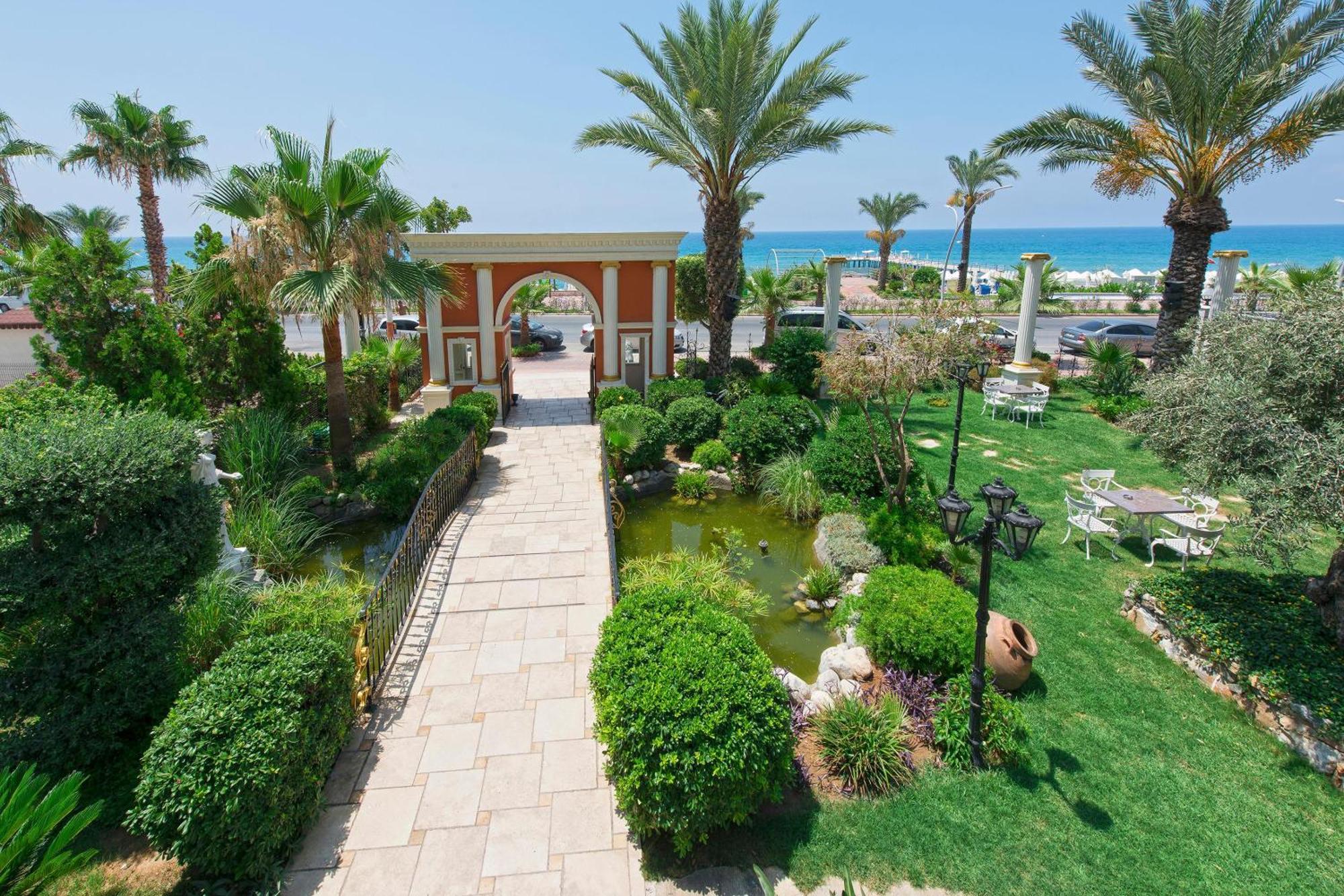 Antique Palace Museum (adults Only) מלון 5*