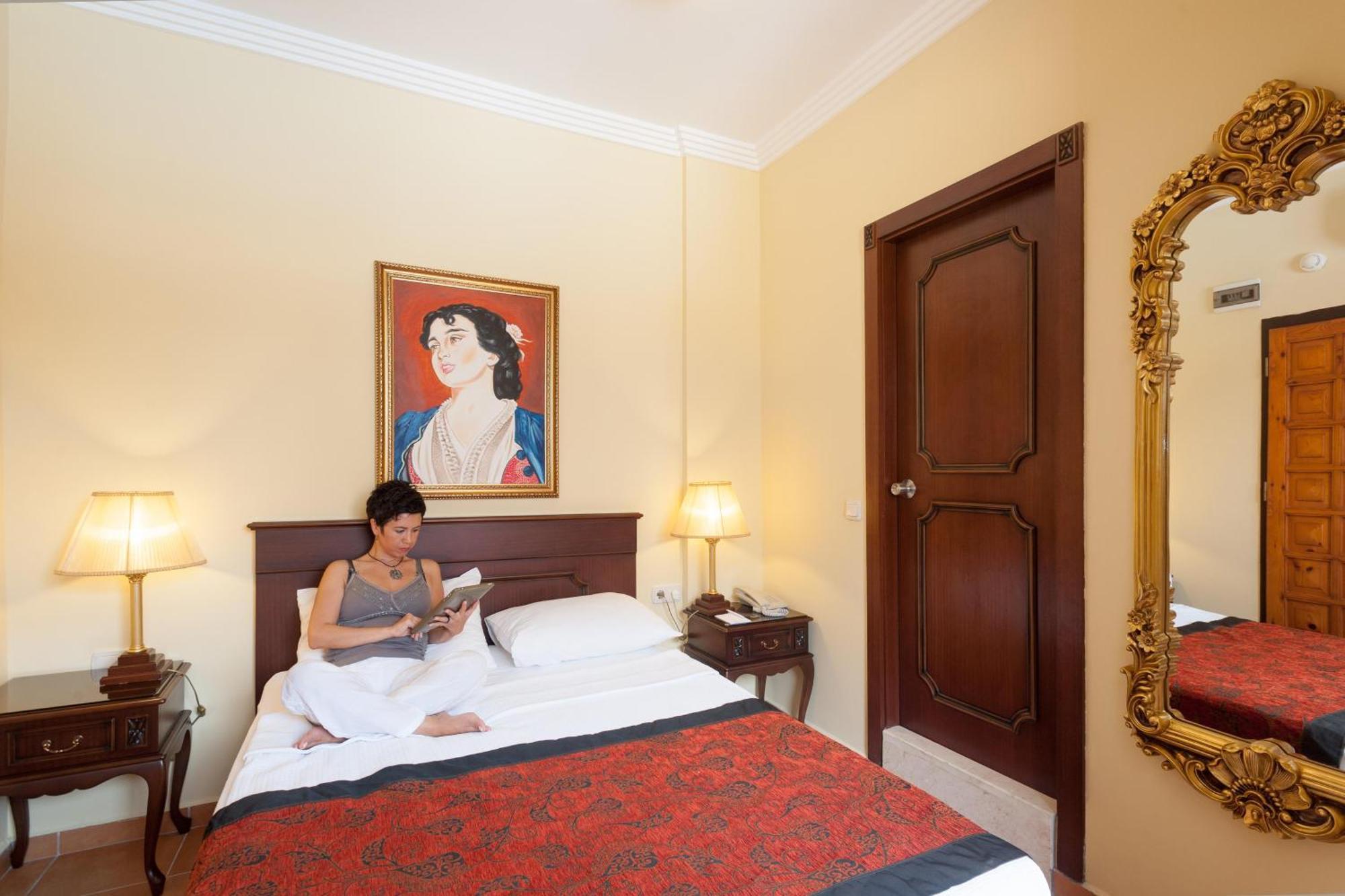 Antique Palace Museum (adults Only) מלון 5*