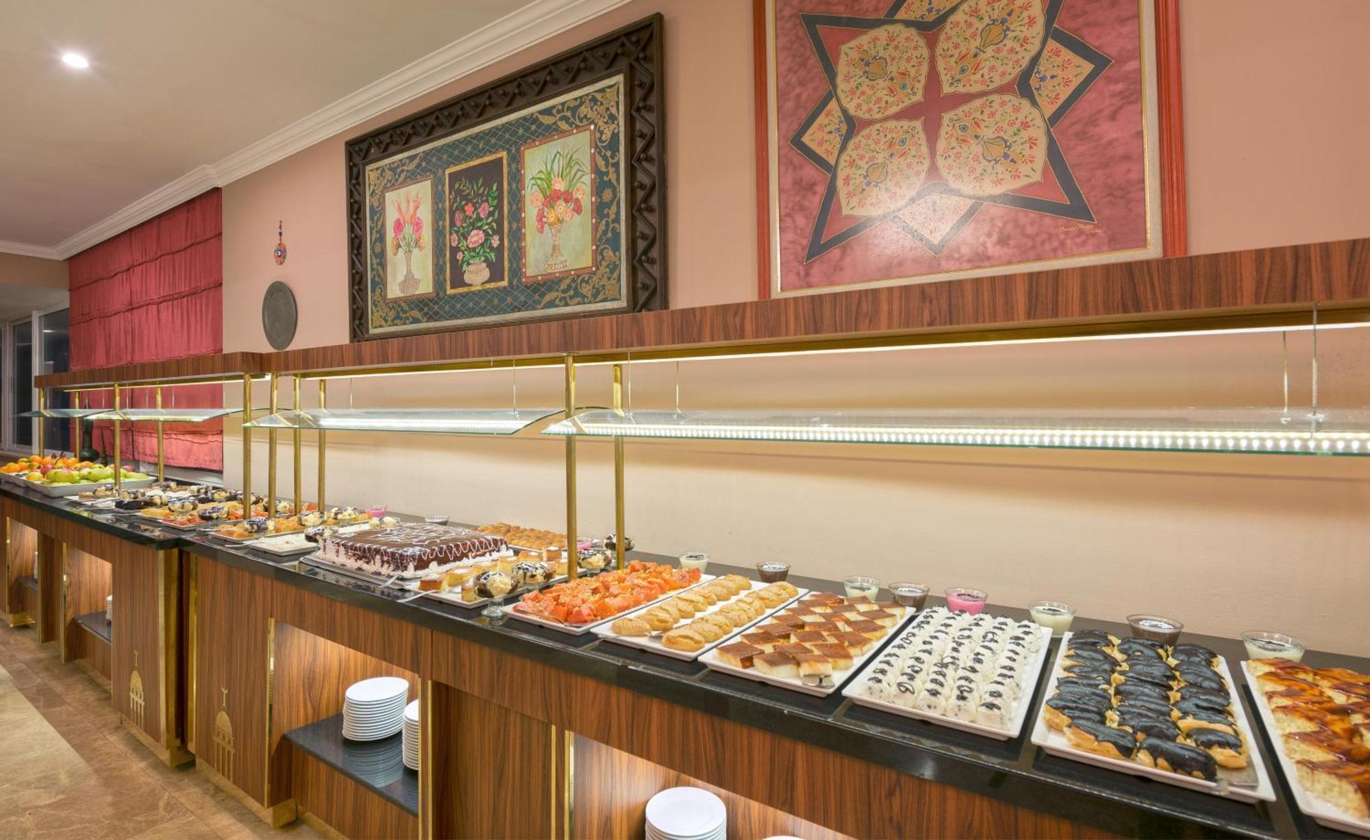 Готель Antique Palace Museum (adults Only) 5*